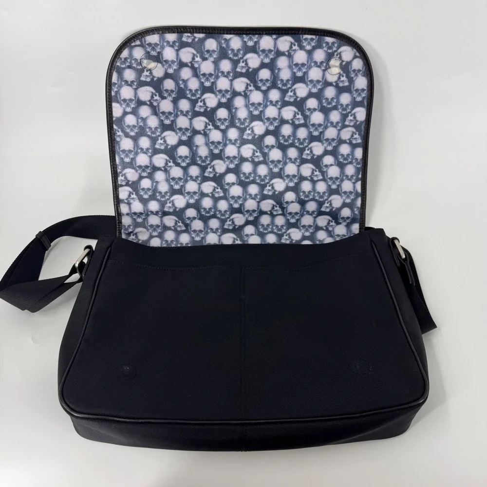 Robert Graham Mens Black Nylon Messenger Bag Skull Print Lining Satchel